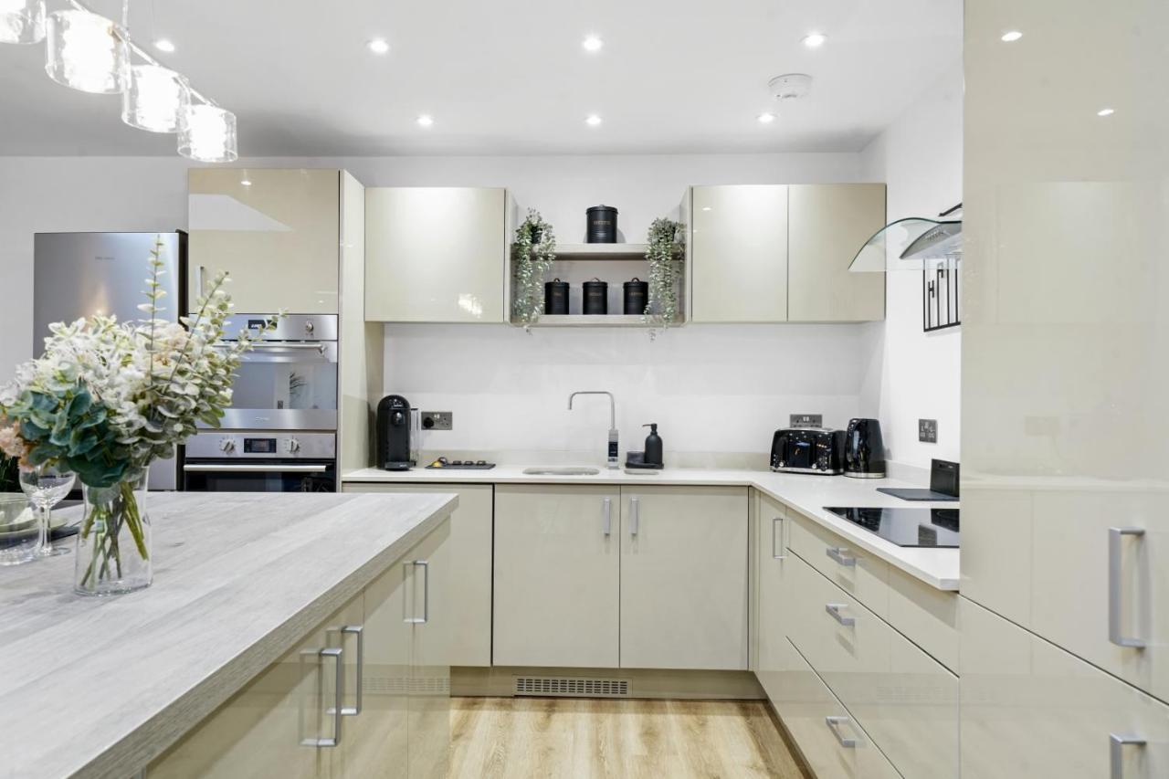Modern Bungalow In Maidstone Sleeps 5 With Free Parking Εξωτερικό φωτογραφία