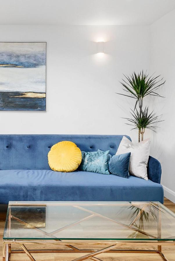 Modern Bungalow In Maidstone Sleeps 5 With Free Parking Εξωτερικό φωτογραφία