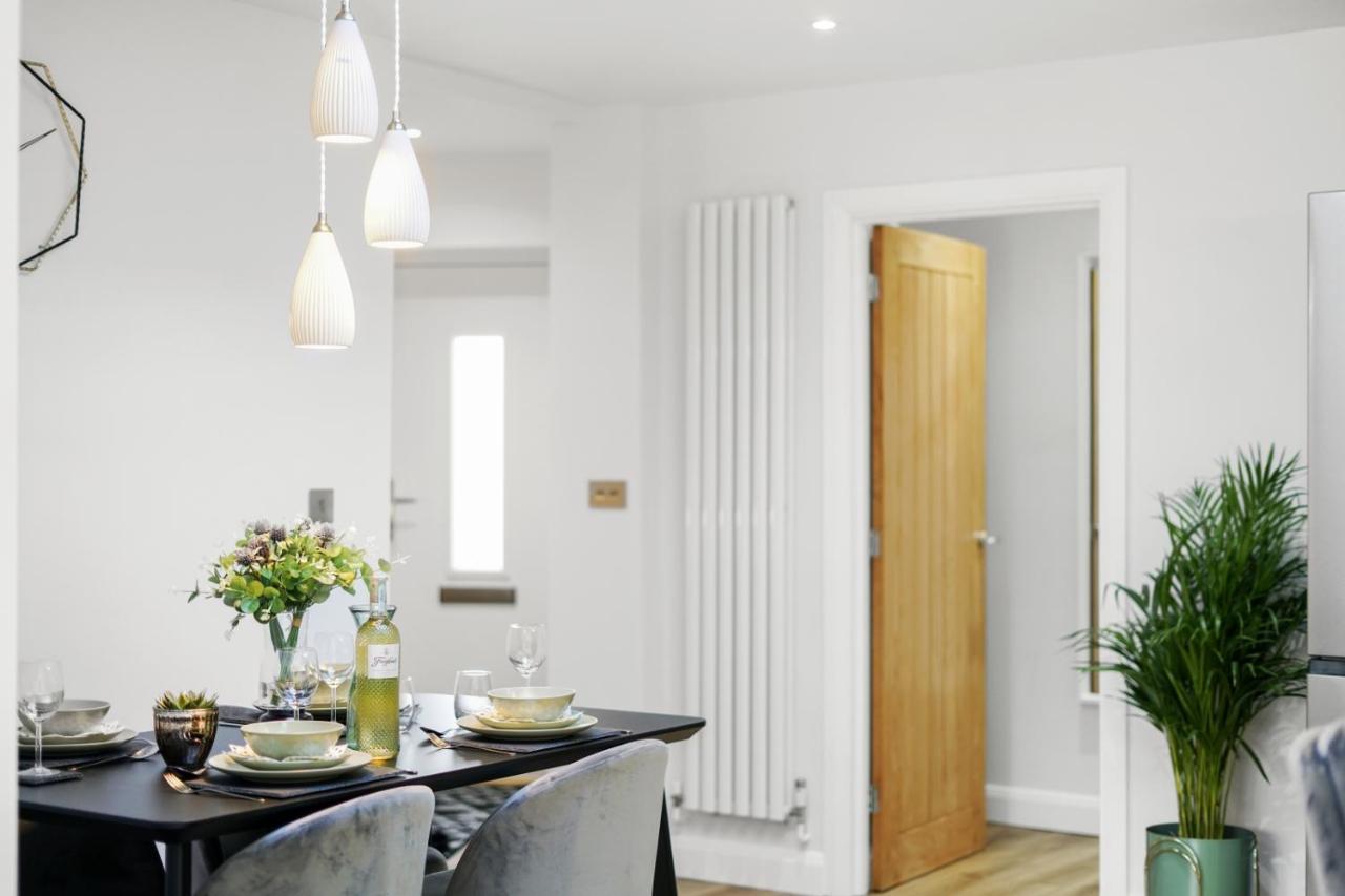 Modern Bungalow In Maidstone Sleeps 5 With Free Parking Εξωτερικό φωτογραφία