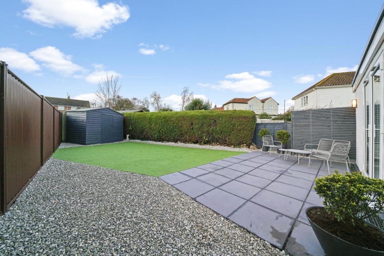 Modern Bungalow In Maidstone Sleeps 5 With Free Parking Εξωτερικό φωτογραφία