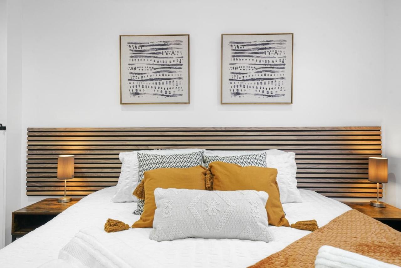 Modern Bungalow In Maidstone Sleeps 5 With Free Parking Εξωτερικό φωτογραφία