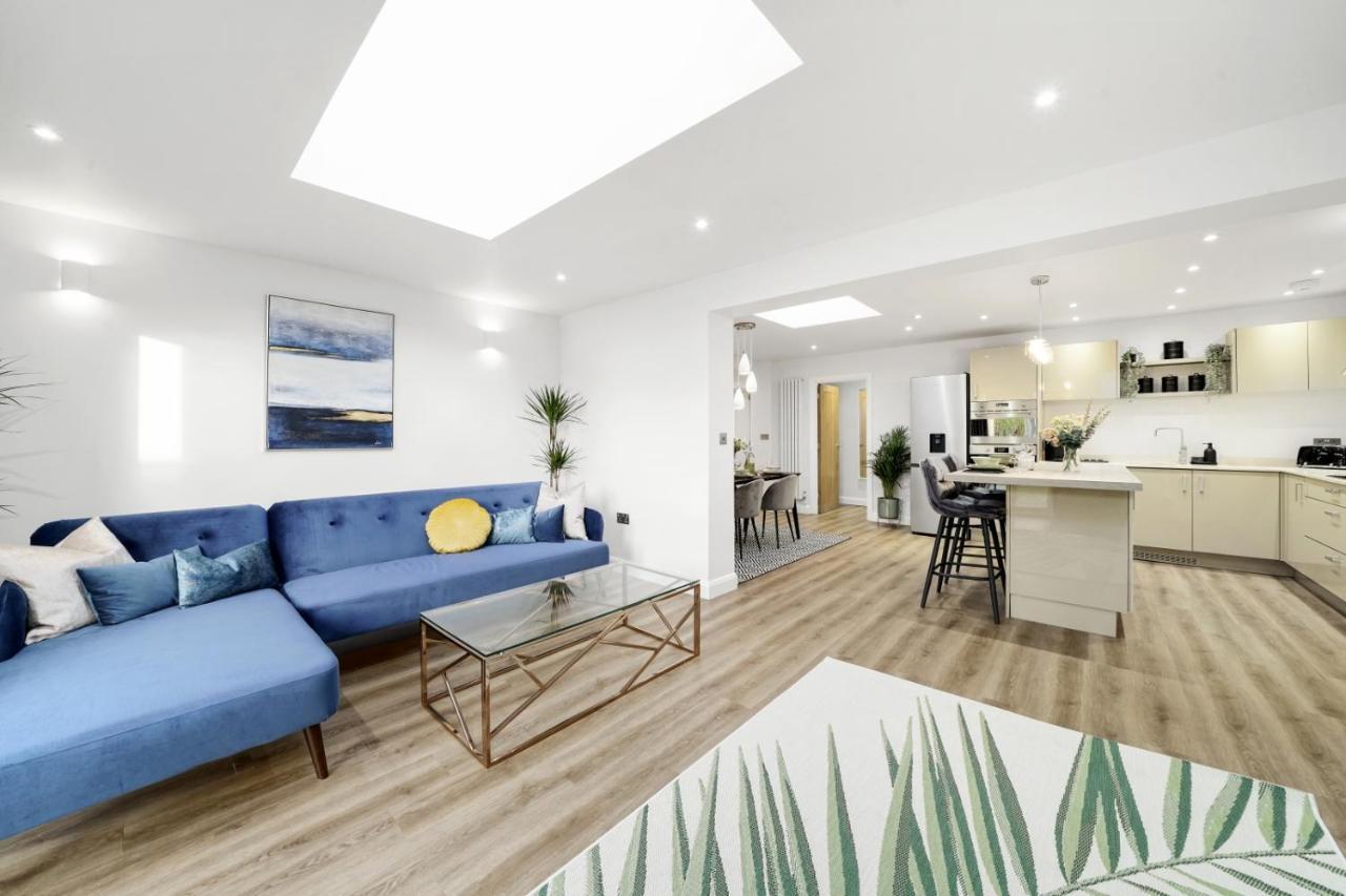 Modern Bungalow In Maidstone Sleeps 5 With Free Parking Εξωτερικό φωτογραφία