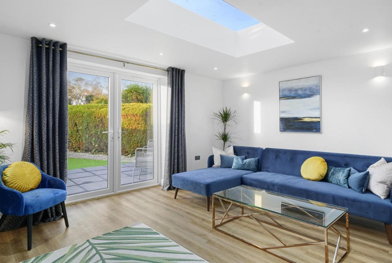 Modern Bungalow In Maidstone Sleeps 5 With Free Parking Εξωτερικό φωτογραφία